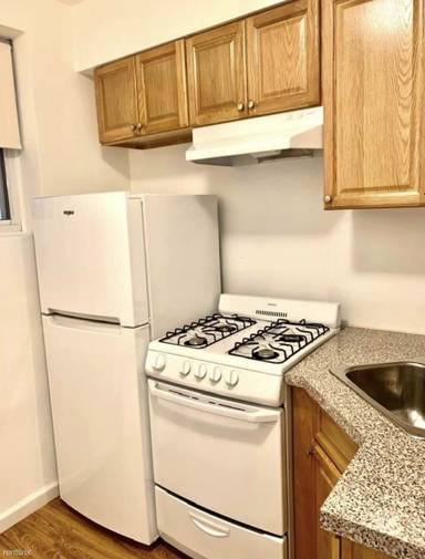 Main picture of 1544 84th St