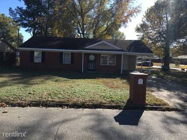 Main picture of 331 Barkwood Dr
