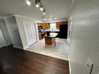 Main picture of 7934 Grandridge Dr