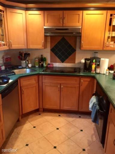 Main picture of 15 Lionel Ave