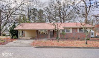 Main picture of 1318 12th St SE