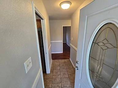 Main picture of 2959 Country Club Blvd