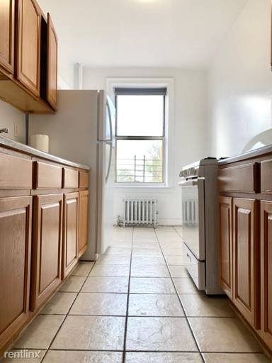 Main picture of 2765 Ocean Ave