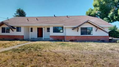 Main picture of 430 Neil Dr