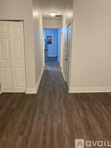Main picture of 2416 W Fillmore St