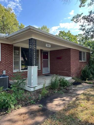 Main picture of 500 Alexander Dr