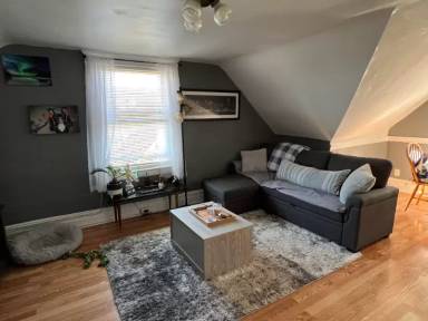 Main picture of 64 Soundview St