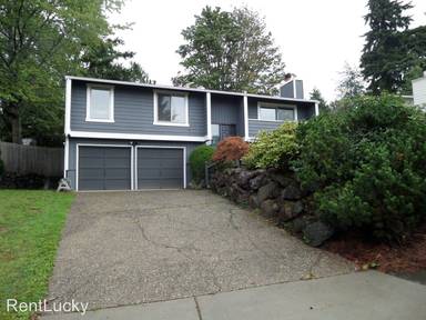 Main picture of 10720 157th Ave NE