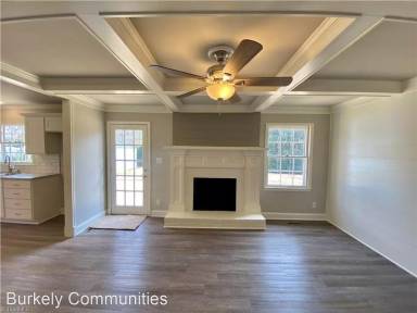 Main picture of 1613 Heraldry Ln