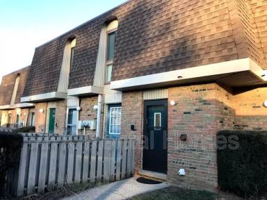 Main picture of 7425 Country Brook Dr