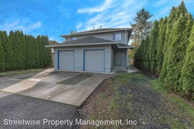 Main picture of 7650 SE Clackamas St