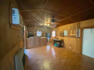 Main picture of 60 Tamara St