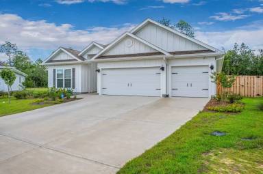 Main picture of 125 Hobson Ave