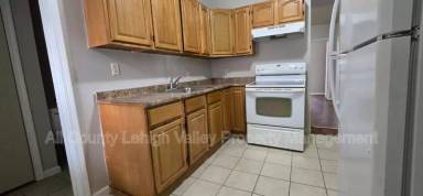Main picture of 609 Walnut Ave