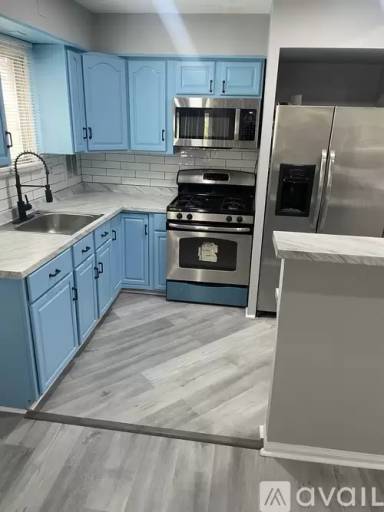 Main picture of 640 Beach 69th St