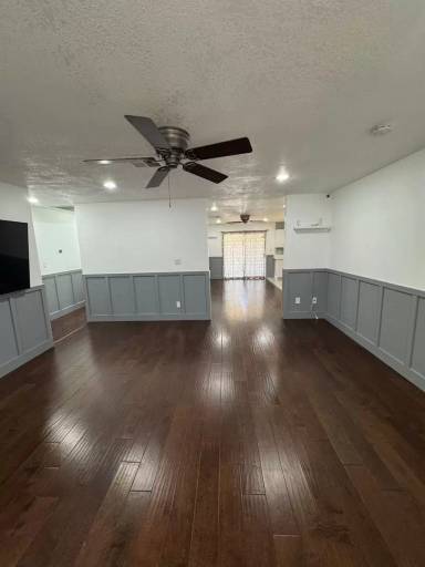 Main picture of 1104 W Mission Dr
