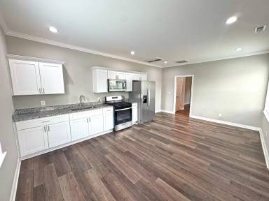 Main picture of 236 W Winchester St