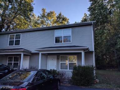 Main picture of 1527 Lynch Ln