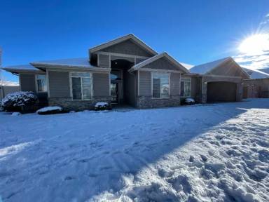 Main picture of 1329 Boulder Loop