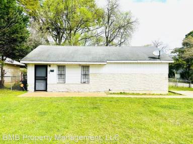 Main picture of 351 Gardendale Dr