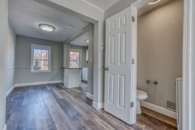 Main picture of 3820 Lyndale Ave