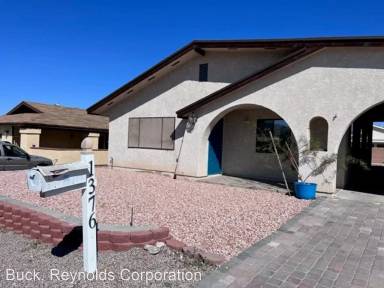Main picture of 1376 Lakeside Dr