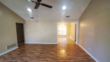 Main picture of 505 Pelican Ct