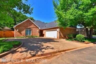 Main picture of 106 Riverside Park