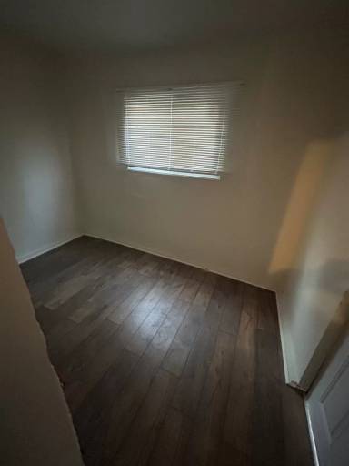 Main picture of 855 E Willard St