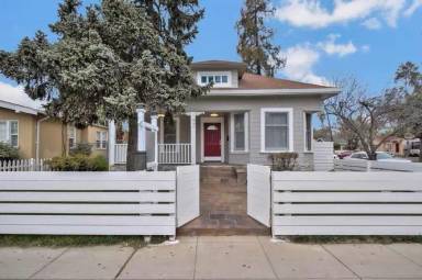 Main picture of 997 E Julian St