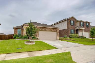 Main picture of 8144 Branch Hollow Trl