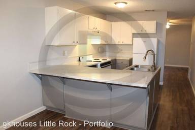 Main picture of 1000 N Red St
