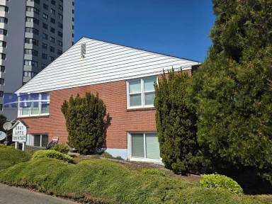 Main picture of 309 N Tacoma Ave