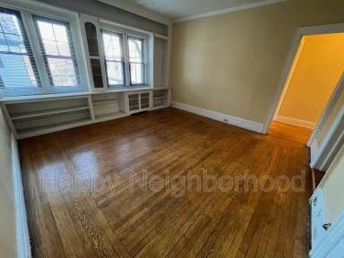 Main picture of 130 Bradley Ave