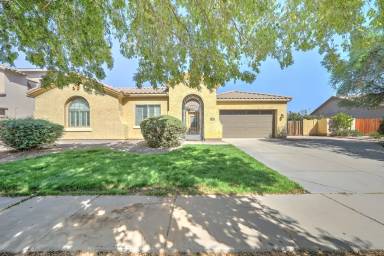 Main picture of 2832 E Flower St