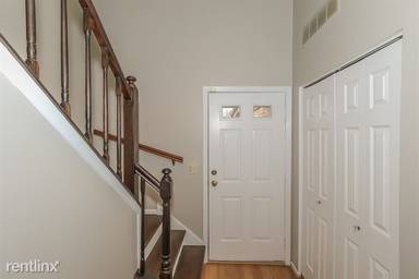 Main picture of 113 E Fabish Dr