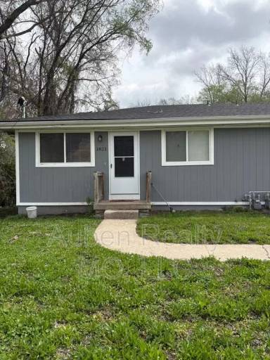 Main picture of 1819 N 50th Ter