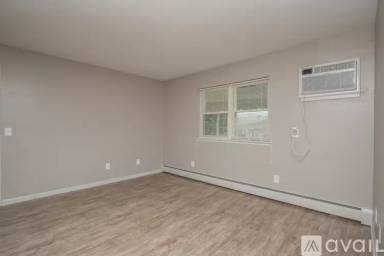 Main picture of 707 2nd Ave SW