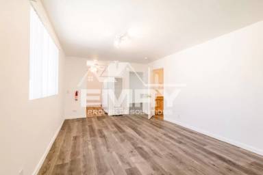 Main picture of 5179 Pickford St