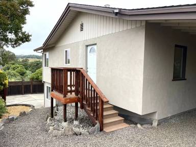 Main picture of 1099 Jacobsen Ln