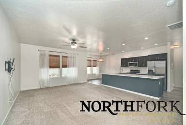 Main picture of 16863 N Middlefield Way