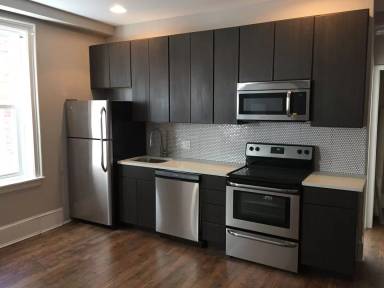 Main picture of 4948 Walnut St