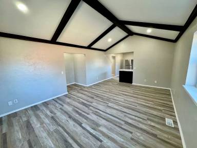 Main picture of 803 N Bickford Ave