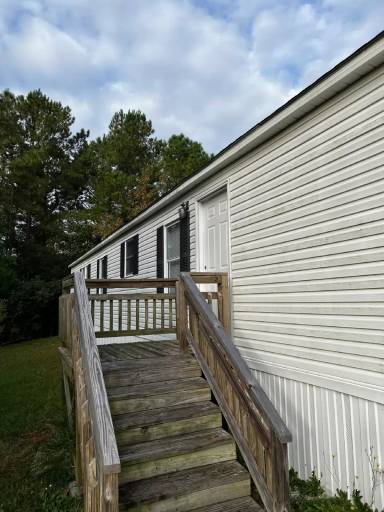 Main picture of 182 Dixon Rd