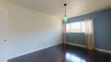 Main picture of 625 Solway St