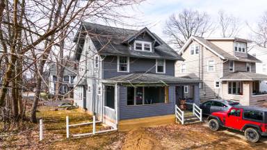Main picture of 114 Linden St
