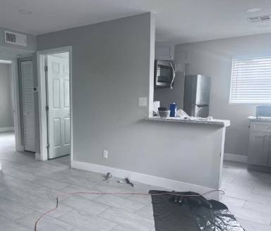 Main picture of 2450 Katherine St