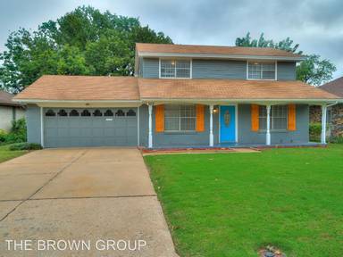 Main picture of 929 W Idylwild Dr