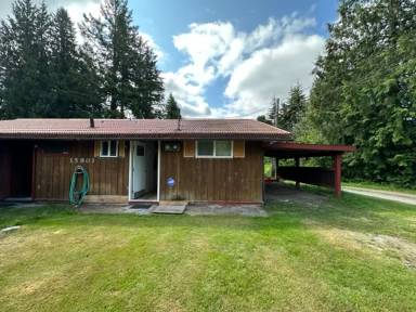 Main picture of 15801 Larch Way