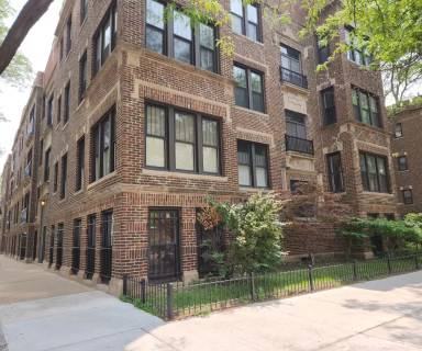 Main picture of 6257 N Sheridan Rd